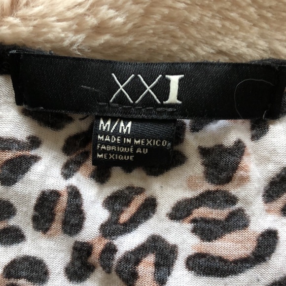 Forever 21 Juniors Racerback Tank, Medium Leopard - Picture 7 of 8